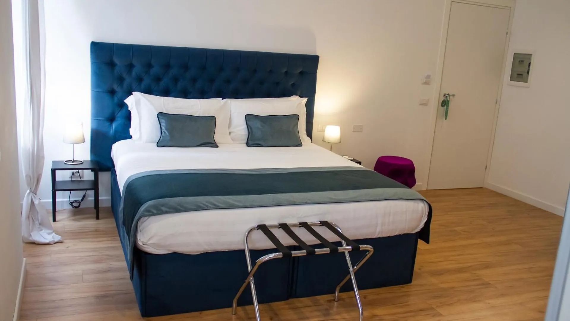 Home At Rome St. Peter Rooms&Apartment