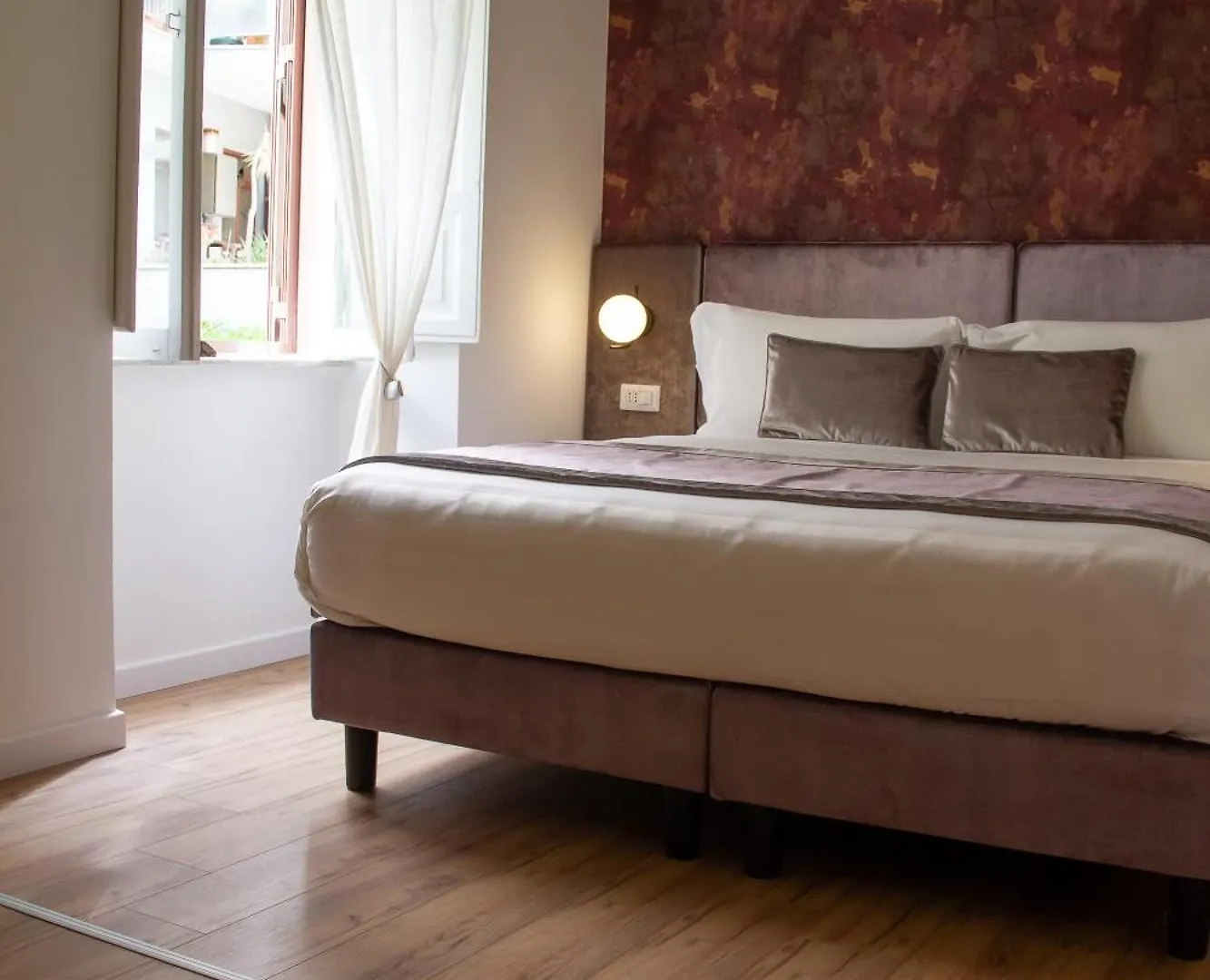 Home At Rome St. Peter Rooms&Apartment 0*,  Italie
