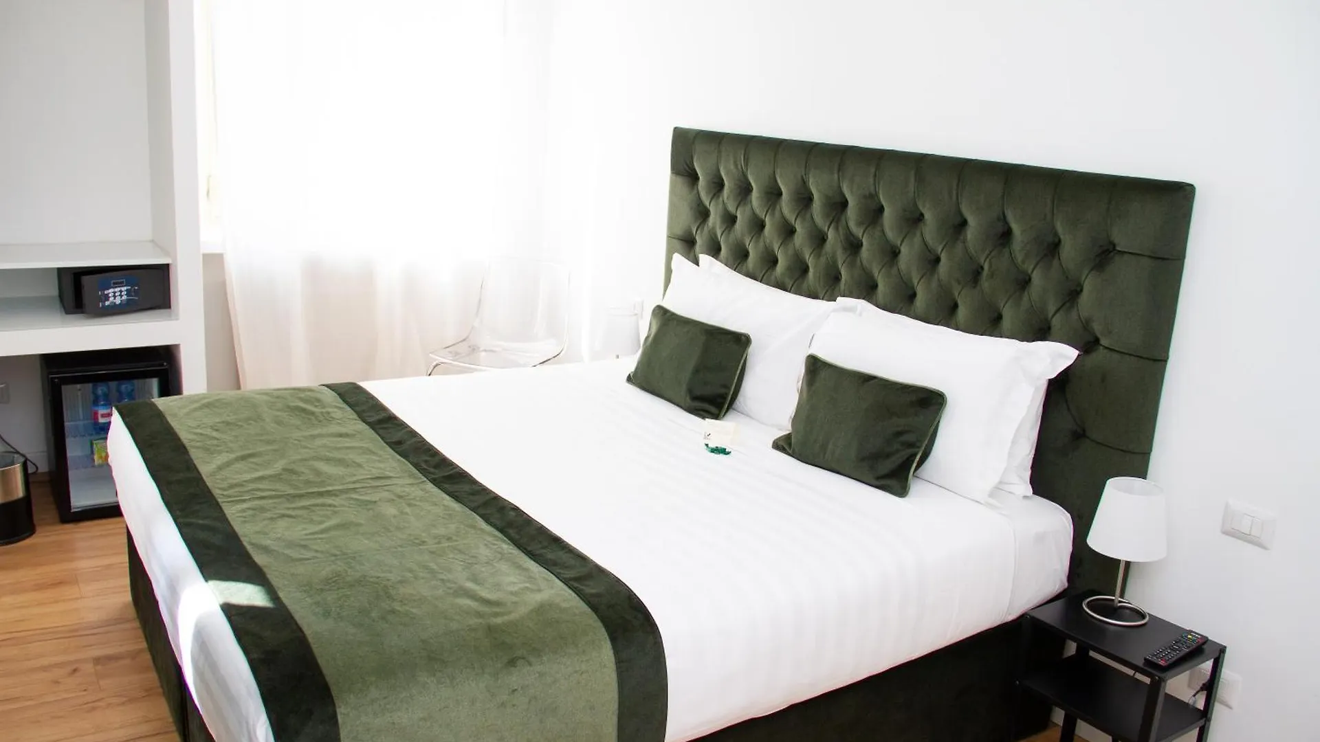 Home At Rome St. Peter Rooms&Apartment