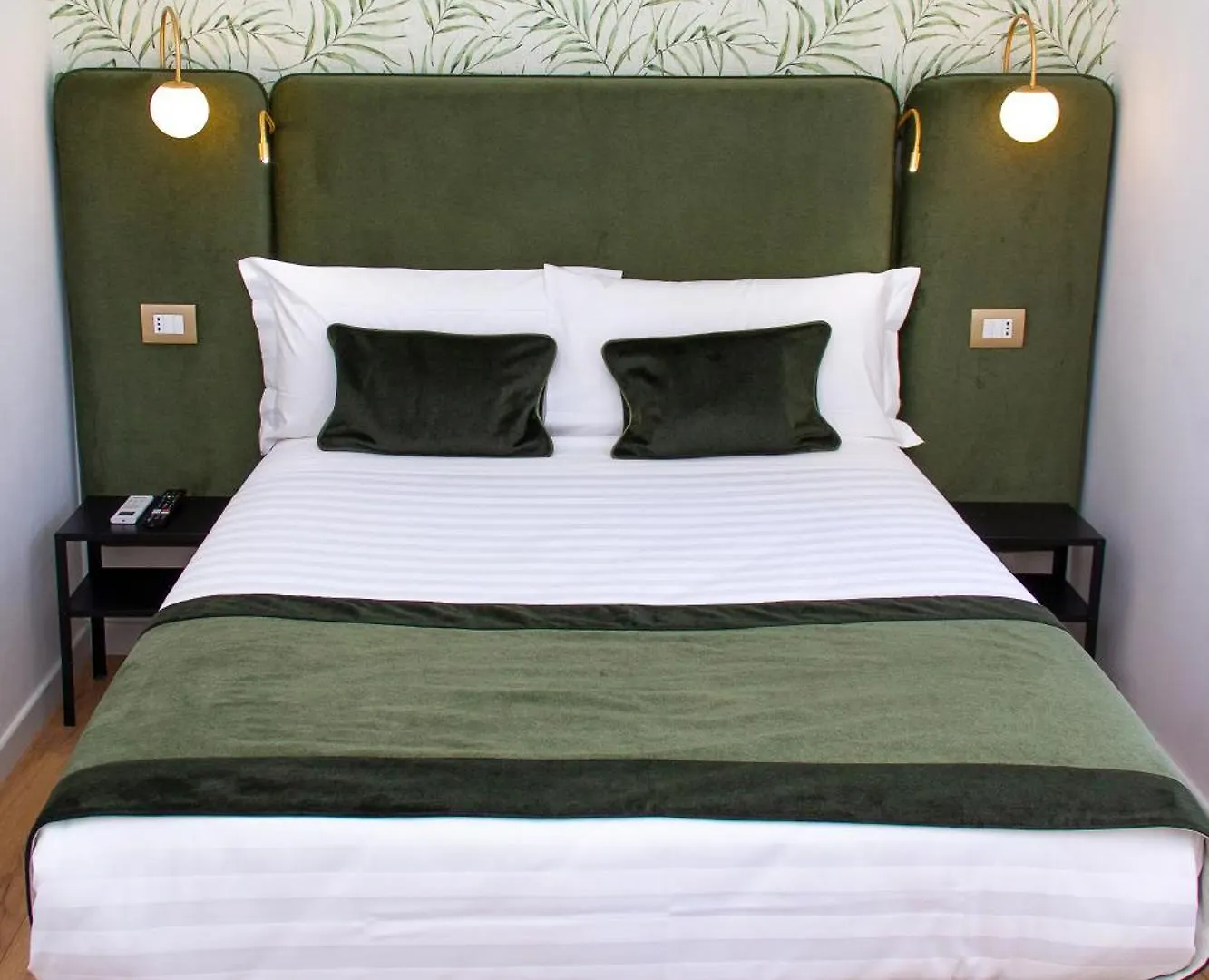 Home At Rome St. Peter Rooms&Apartment Pensionat