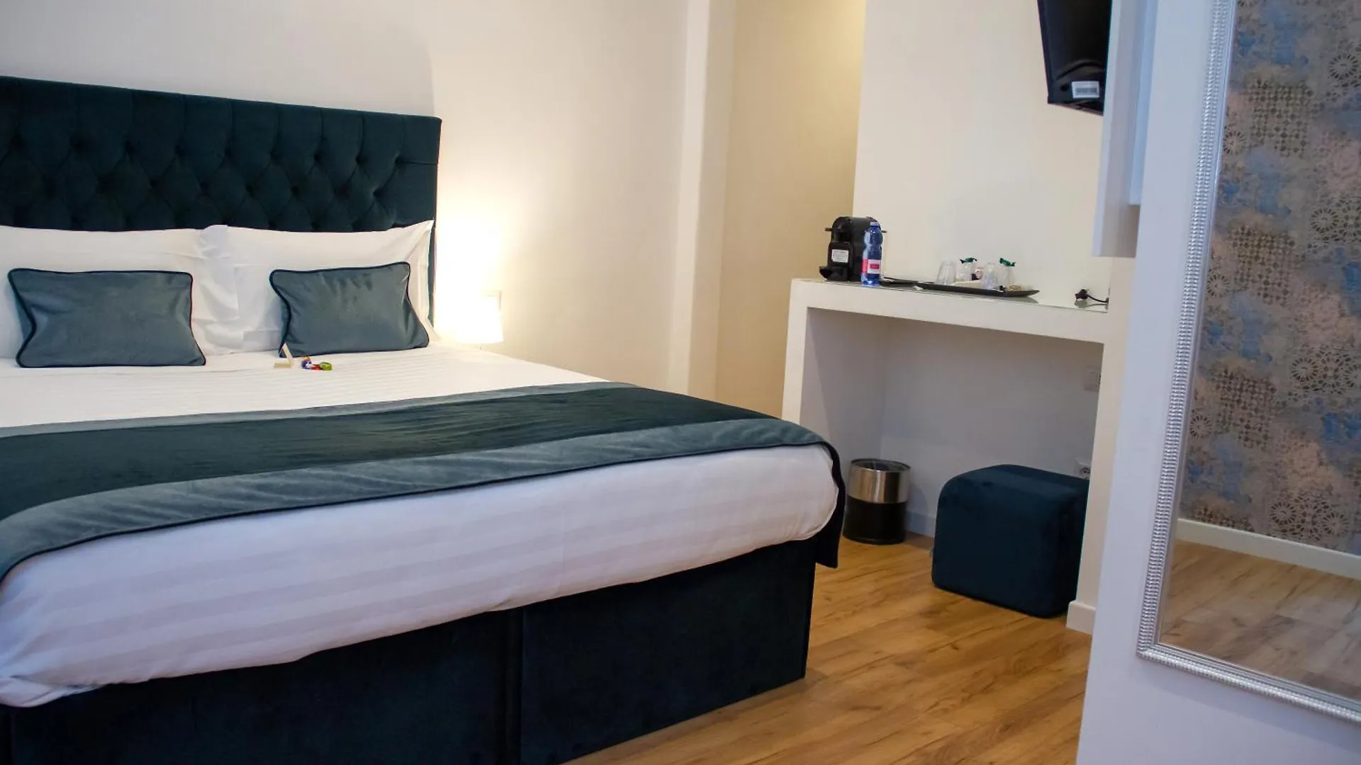 Home At Rome St. Peter Rooms&Apartment 0*,  Italien