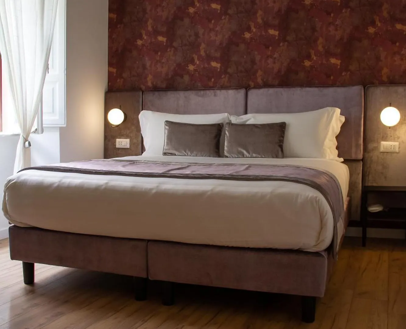 Home At Rome St. Peter Rooms&Apartment