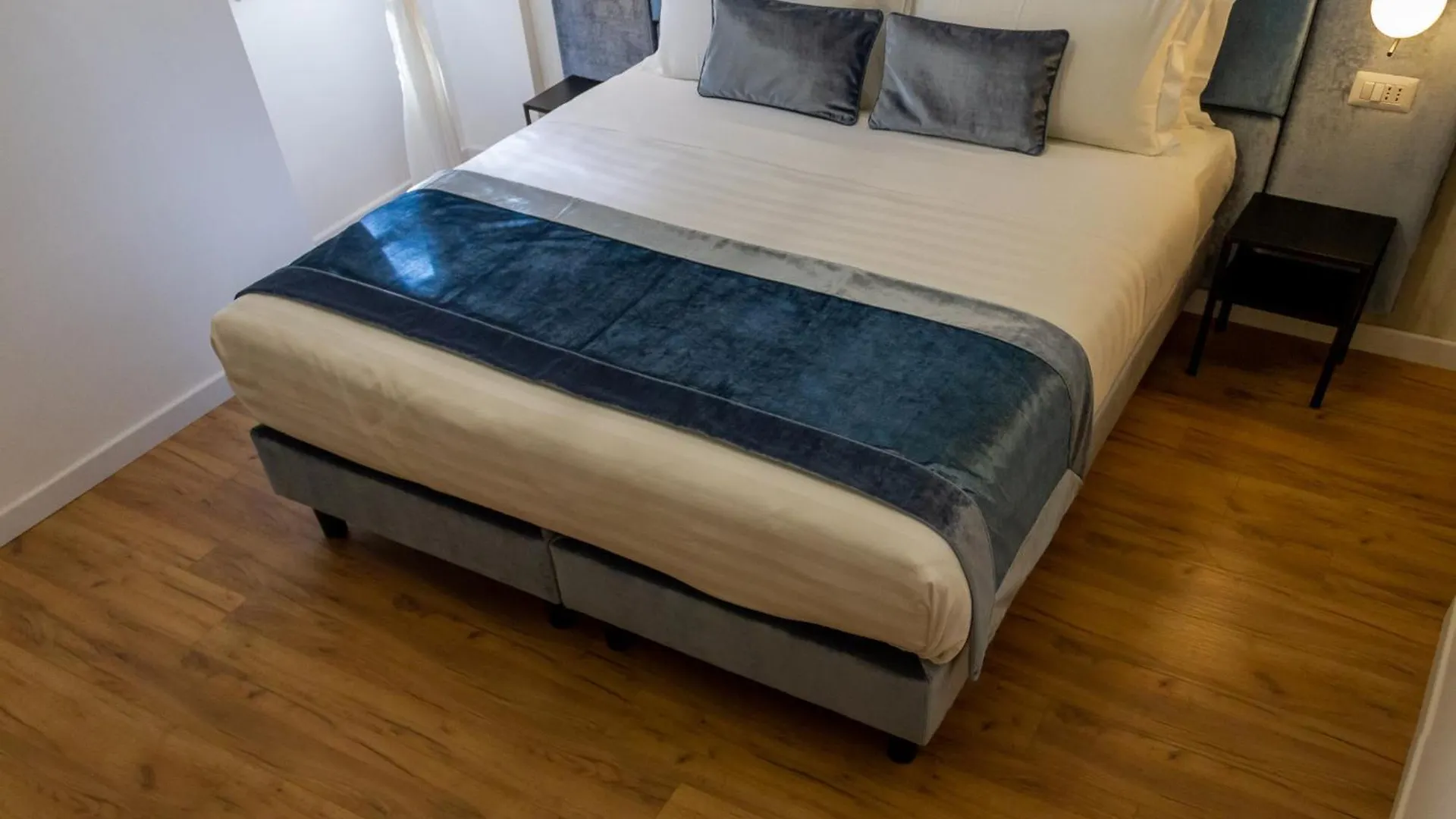 Affittacamere Home At Rome St. Peter Rooms&Apartment