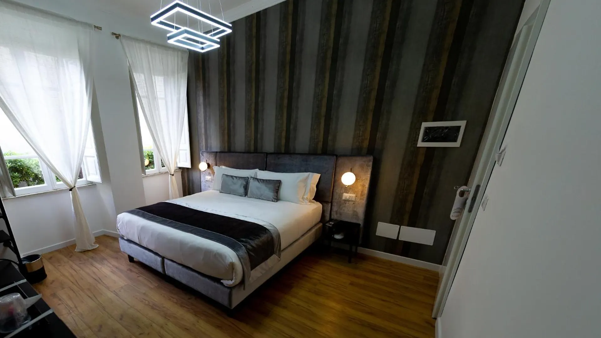 Affittacamere Home At Rome St. Peter Rooms&Apartment